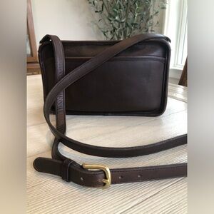 VINTAGE COACH MAHOGANY MULTI-COMPARTMENT ZIP PURSE/BAG #9974